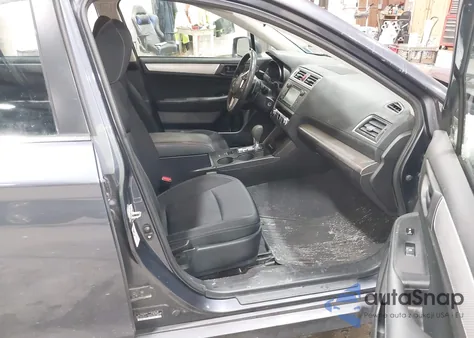 2017 Subaru Legacy 2.5I z USA, uszkodzony, nr VIN 4S3BNAB6XH3008957